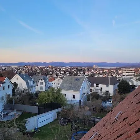 Trivelig Hus Med Perfekt Beliggenhet! Lägenhet Stavanger