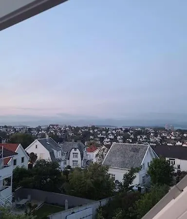 Trivelig Hus Med Perfekt Beliggenhet! *