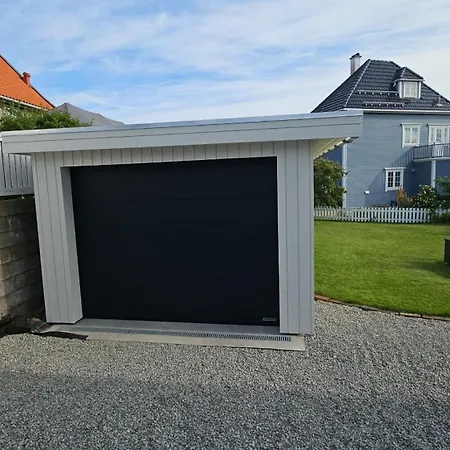 Lägenhet Trivelig Hus Med Perfekt Beliggenhet!